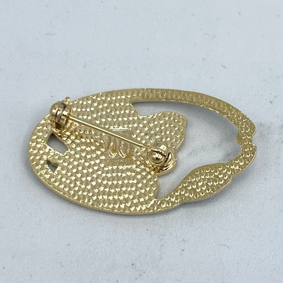 VINTAGE GOLD PLATED ENAMEL FLOWERS FLORAL CUT WORK PIN BROOCH by FINE ENAMELS - Picture 2 of 3